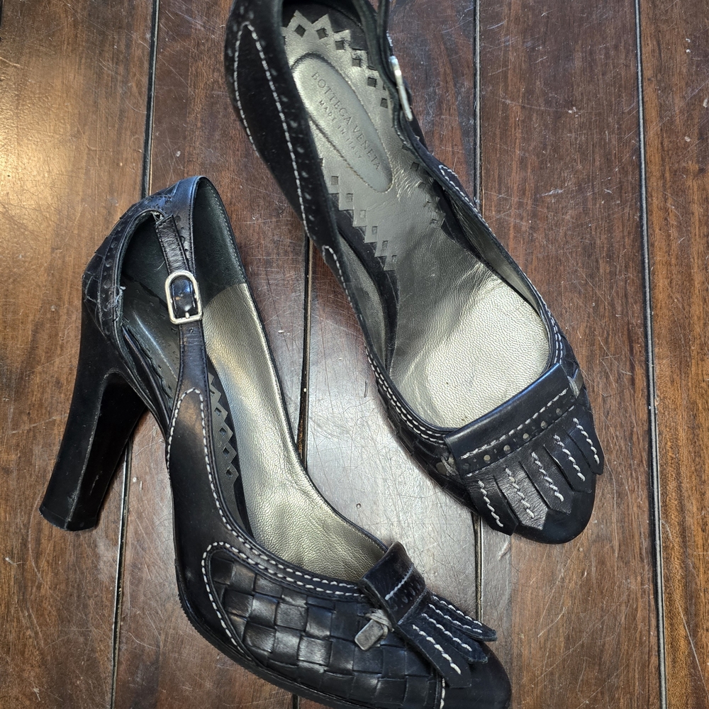 BOTTEGA VENETA Italian Designer Black Heels